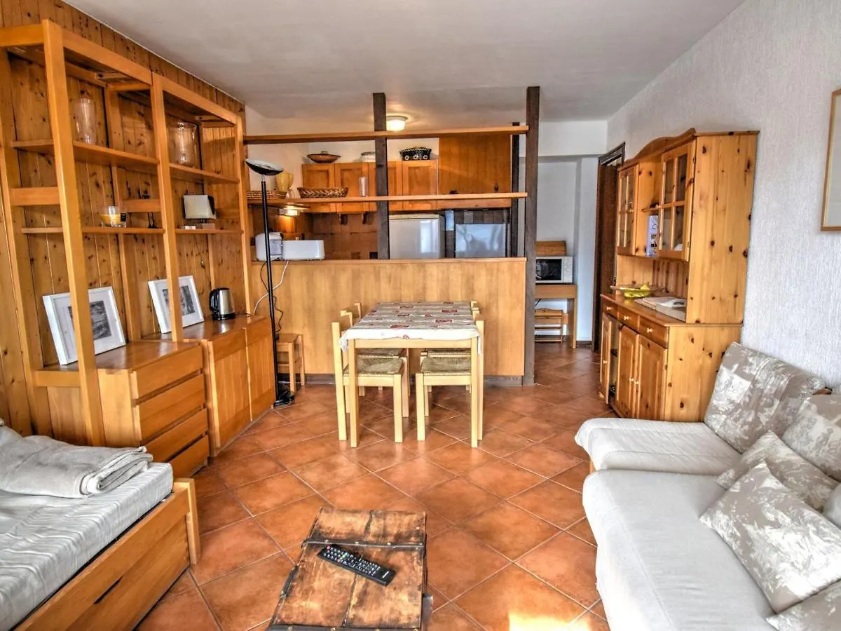 Charmant 2 Pieces Avec Piscine Et Parking, Proche Des Pistes A Morzine - Fr-1-524-75