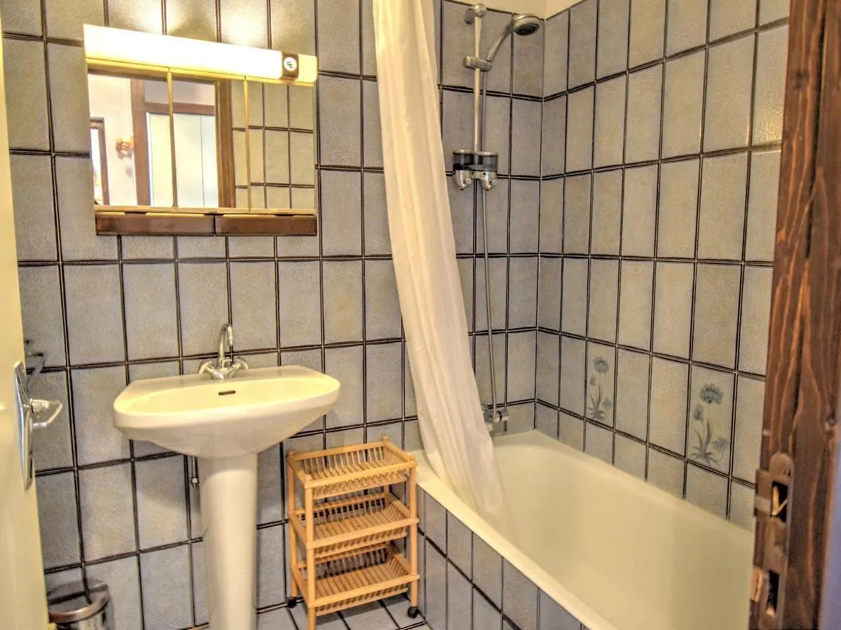 Charmant 2 Pieces Avec Piscine Et Parking, Proche Des Pistes A Morzine - Fr-1-524-75